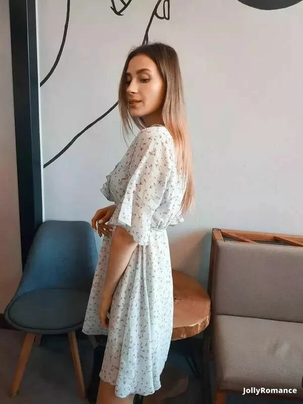 Alexandra Profile image 4