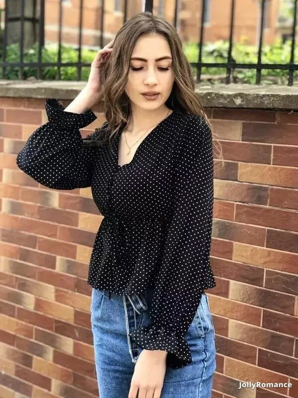 Alexandra Profile image 3